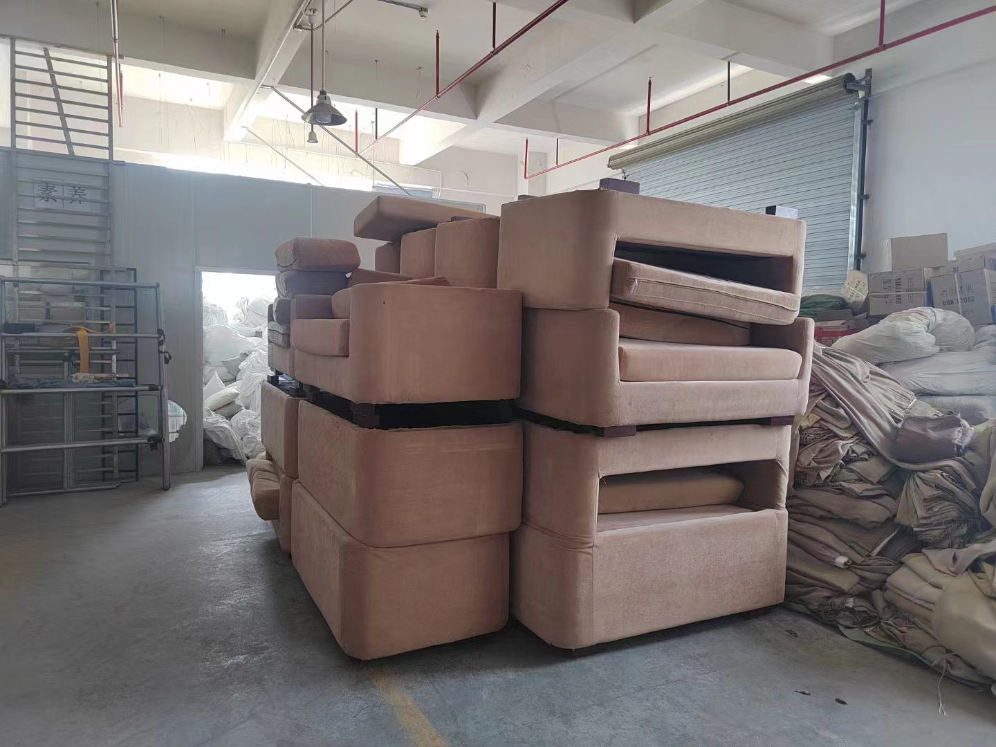 酒店沙發(fā)回收處理